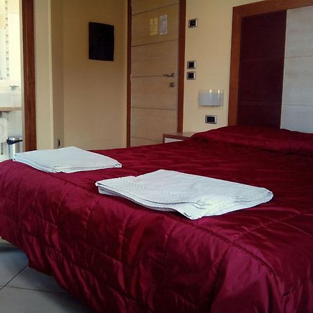 סרה סן ברונו Hotel Conte Ruggero חדר תמונה