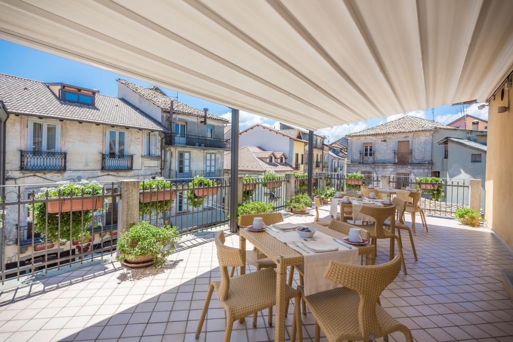 סרה סן ברונו Hotel Conte Ruggero מראה חיצוני תמונה