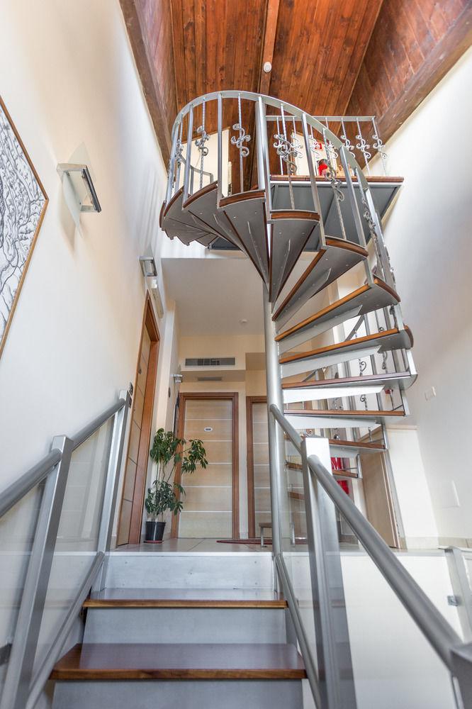 סרה סן ברונו Hotel Conte Ruggero מראה חיצוני תמונה