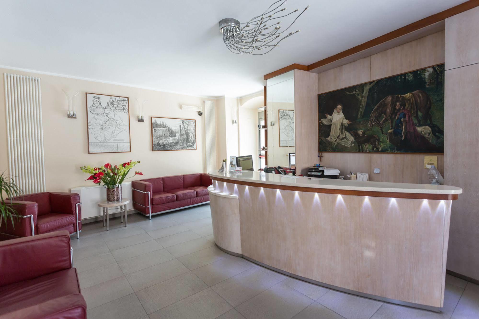 סרה סן ברונו Hotel Conte Ruggero מראה חיצוני תמונה