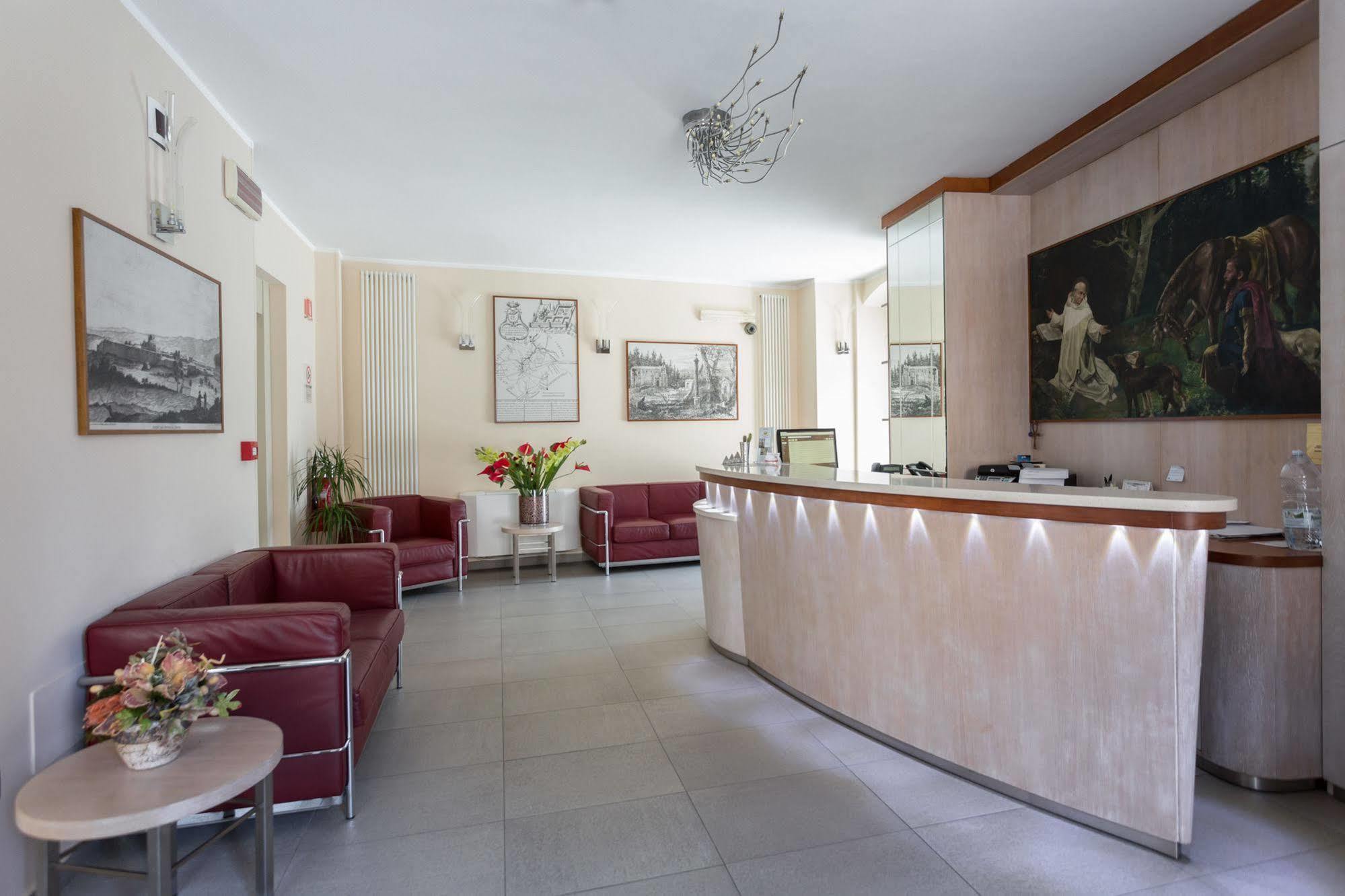 סרה סן ברונו Hotel Conte Ruggero מראה חיצוני תמונה